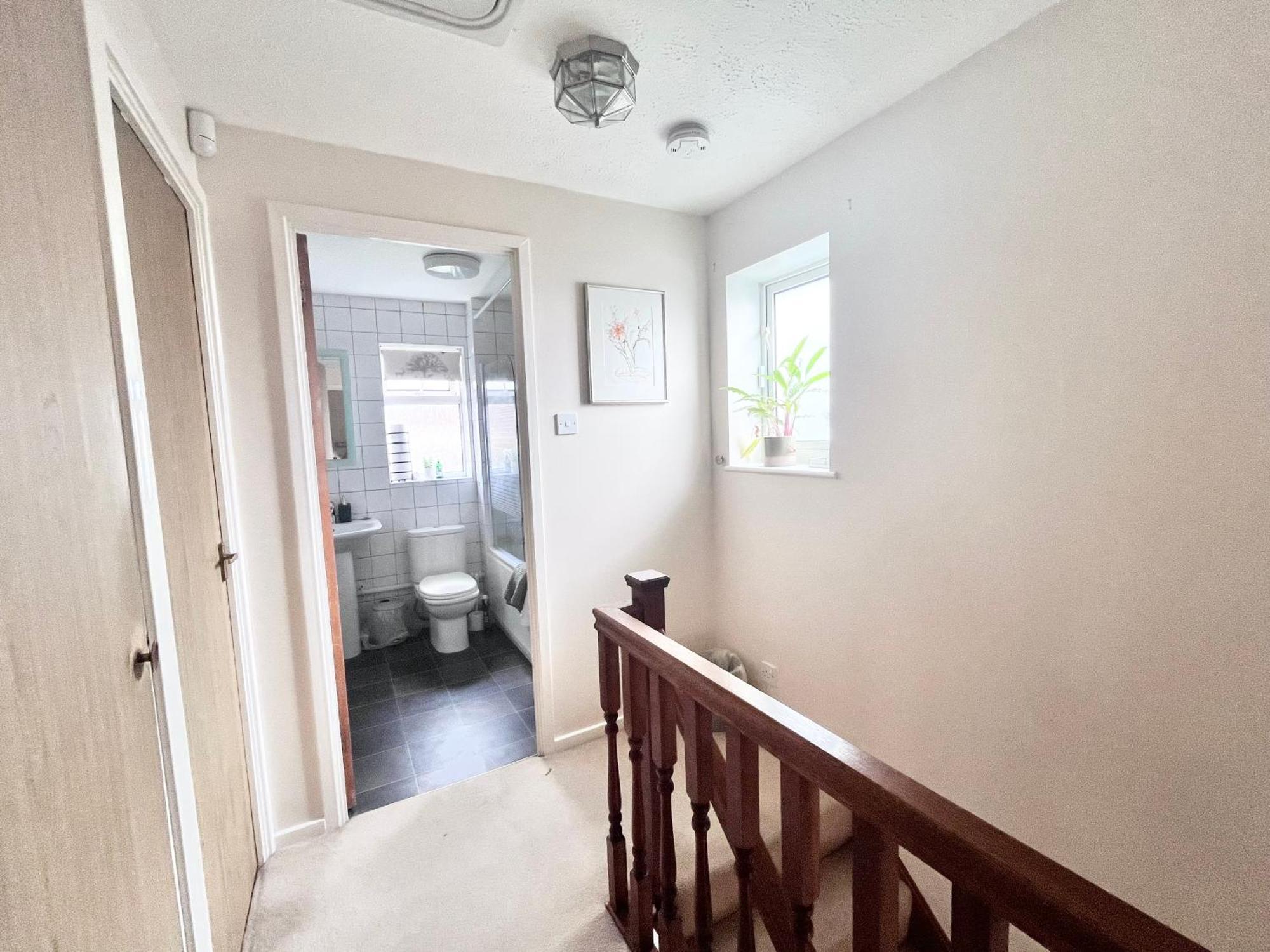 Lush House Close To Ashford Town Centre With Driveway Buitenkant foto